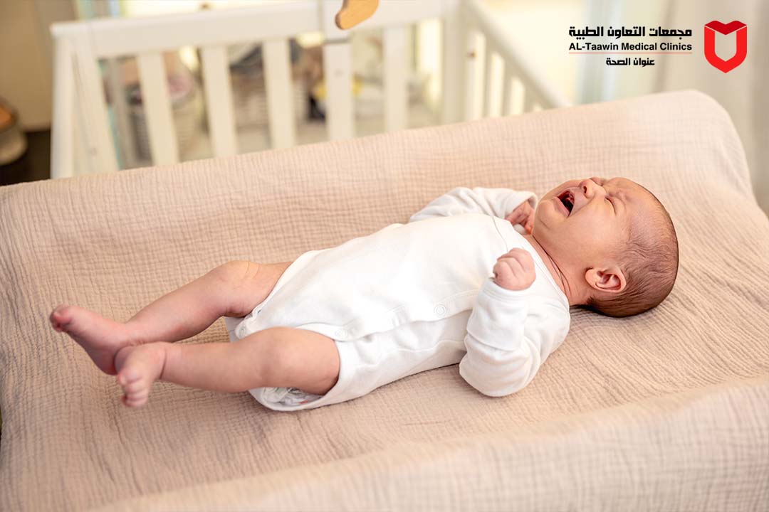 علاج مغص الرضع | أسبابه وطرق طبيعية لتهدئة طفلك فوراً